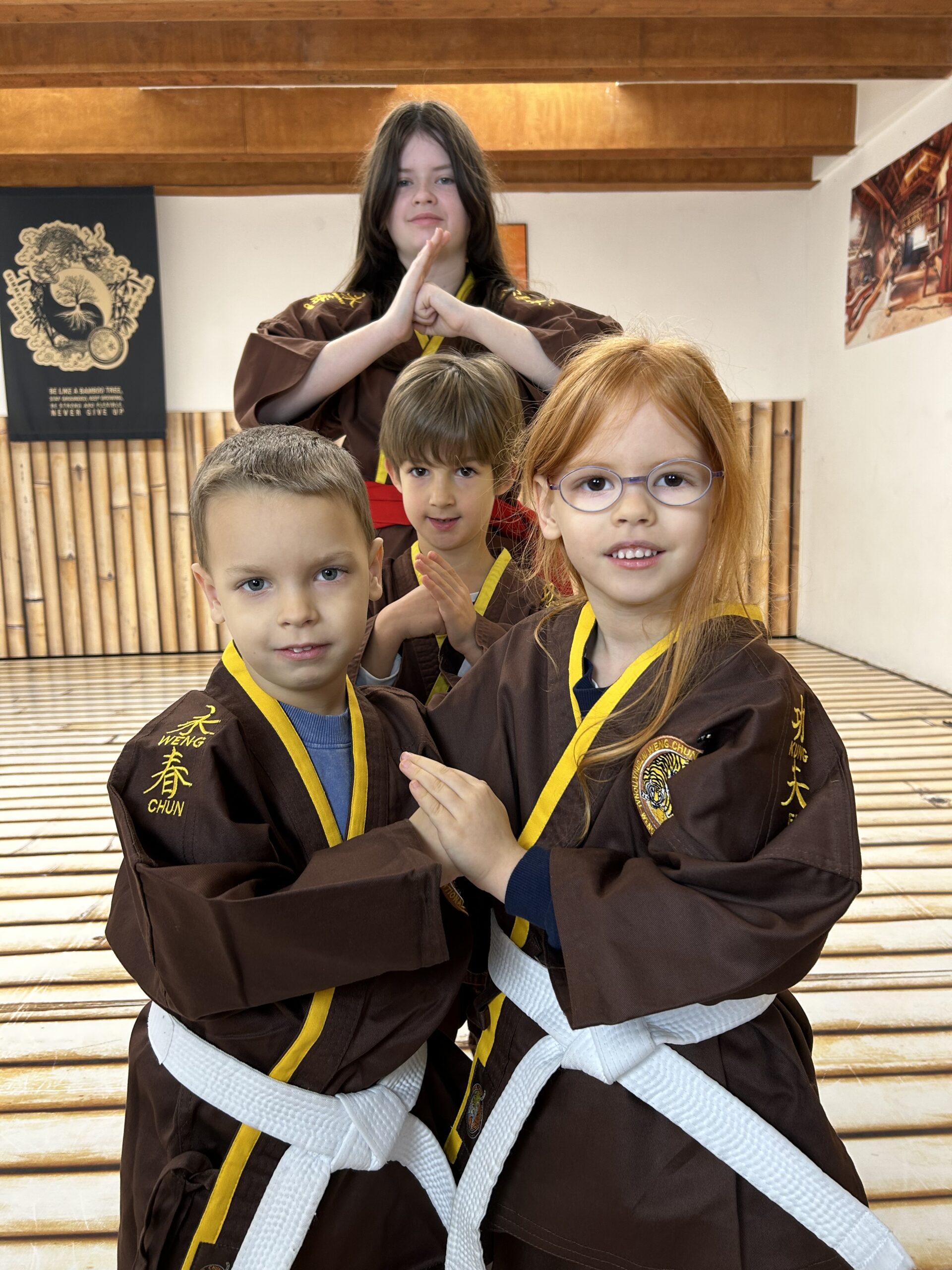 Auf dem Foto sieht man die Kinder des Kinder Kung Fu Selbstverteidigung Kurses aus Bamberg.